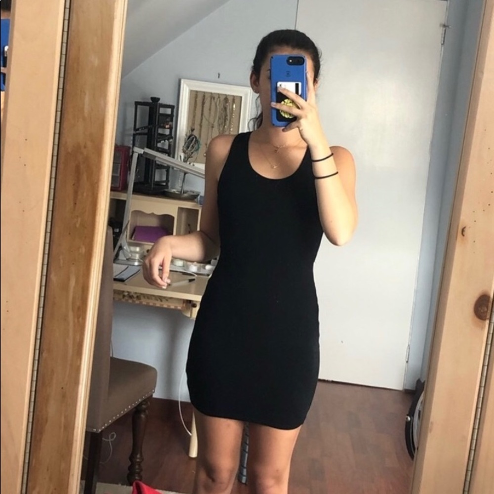 BODY-CON DRESS